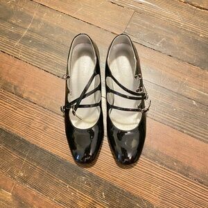 Mary Jane leather shoes